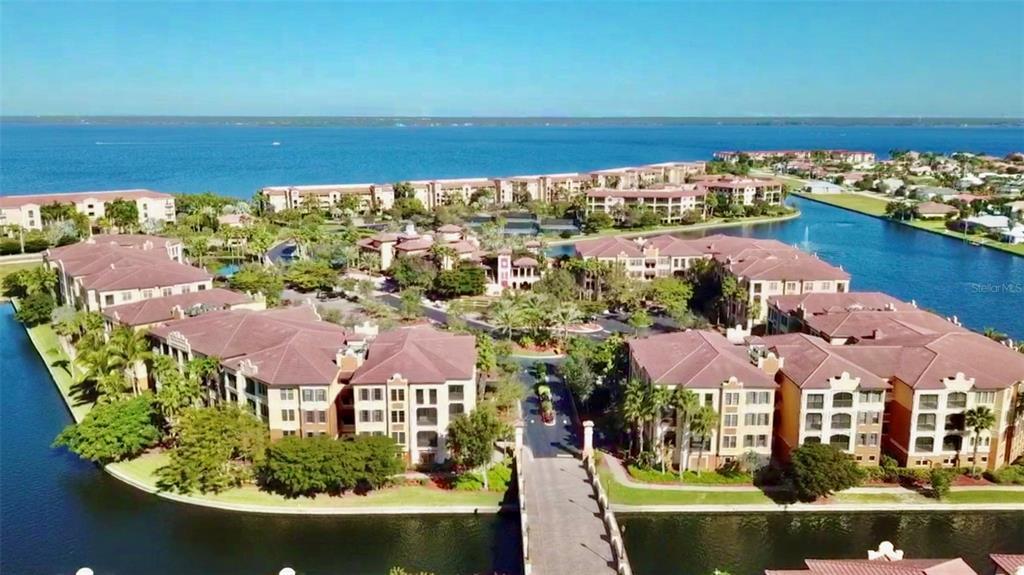 Property Photo:  94 Vivante Boulevard 9433  FL 33950 