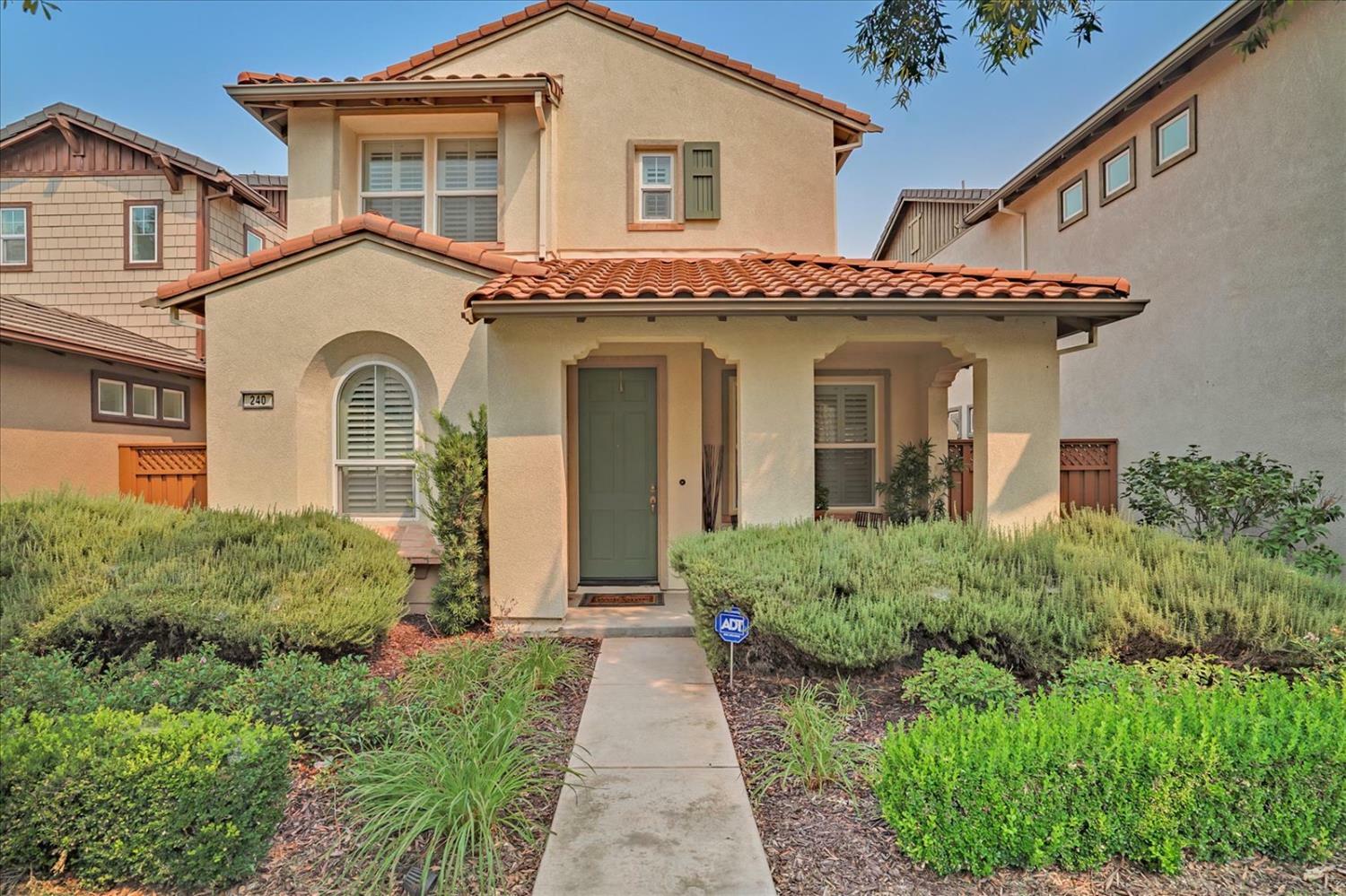 Property Photo:  240 W Santa Cruz Way  CA 95391 