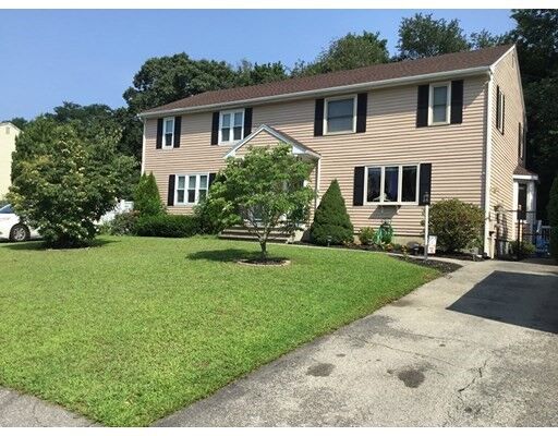 Property Photo:  1 Blueberry Knl 1  MA 02324 