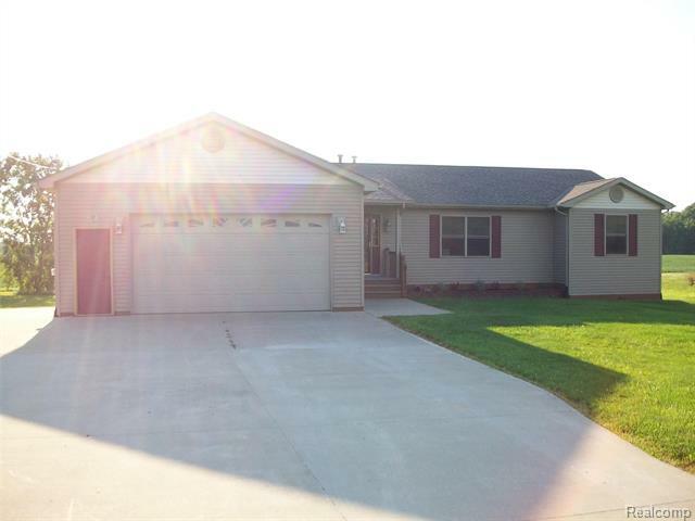 Property Photo: 1502 S Cummings Road MI 48423