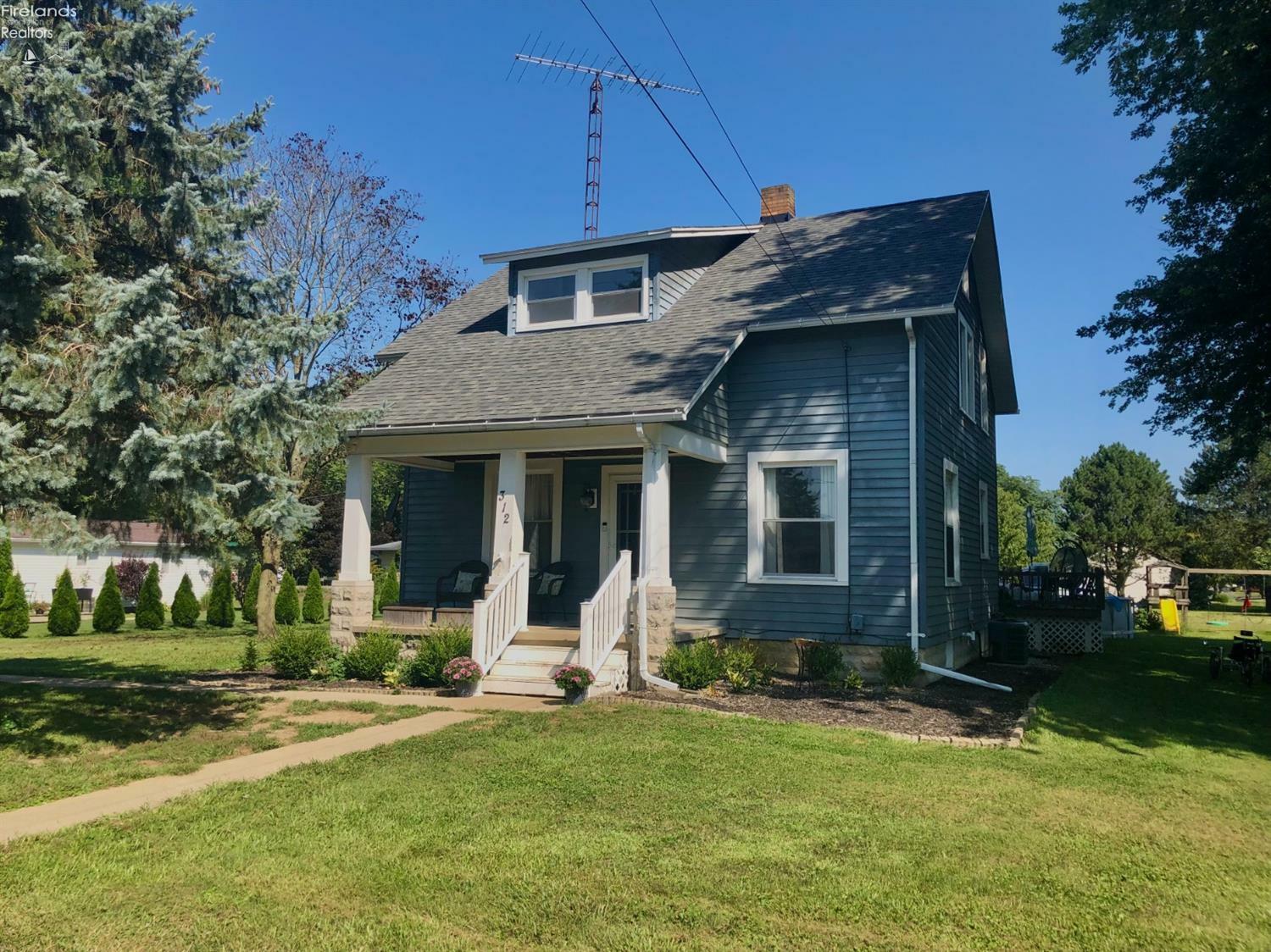 Property Photo: 312 W Cole Road OH 43420