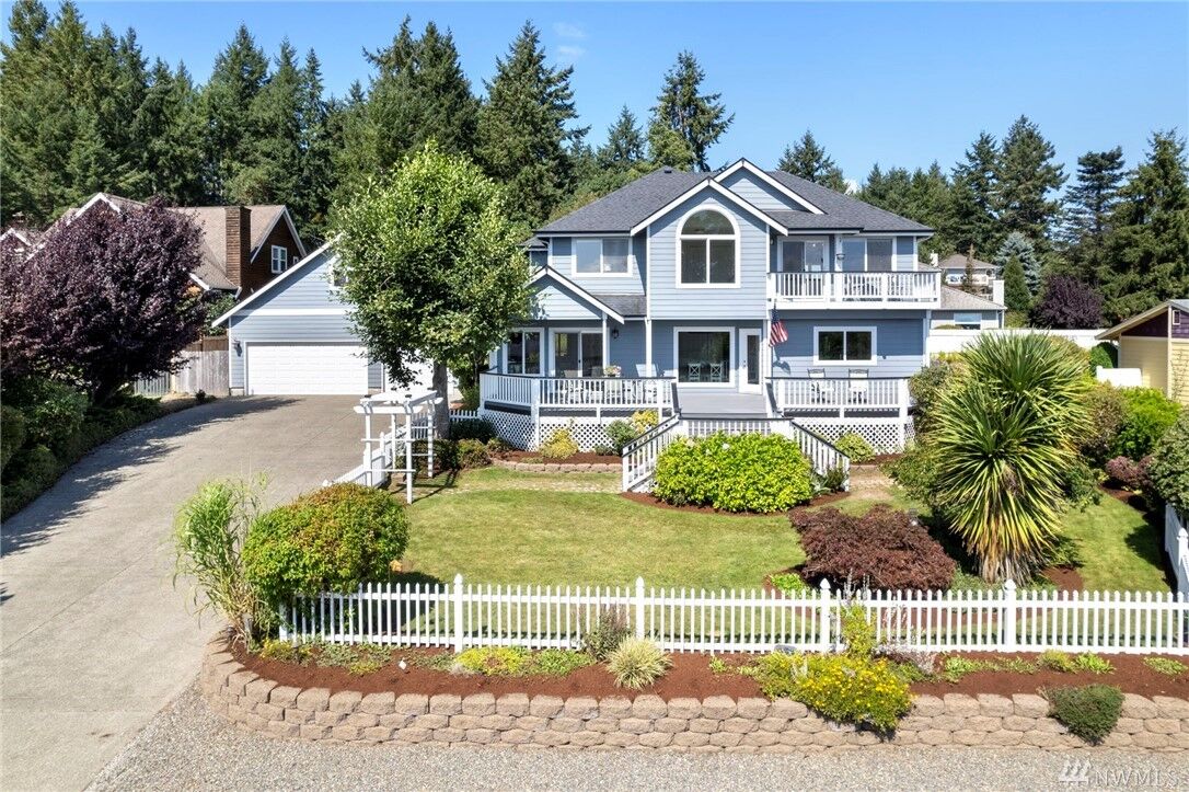 Property Photo:  1201  Queets Drive  WA 98333 
