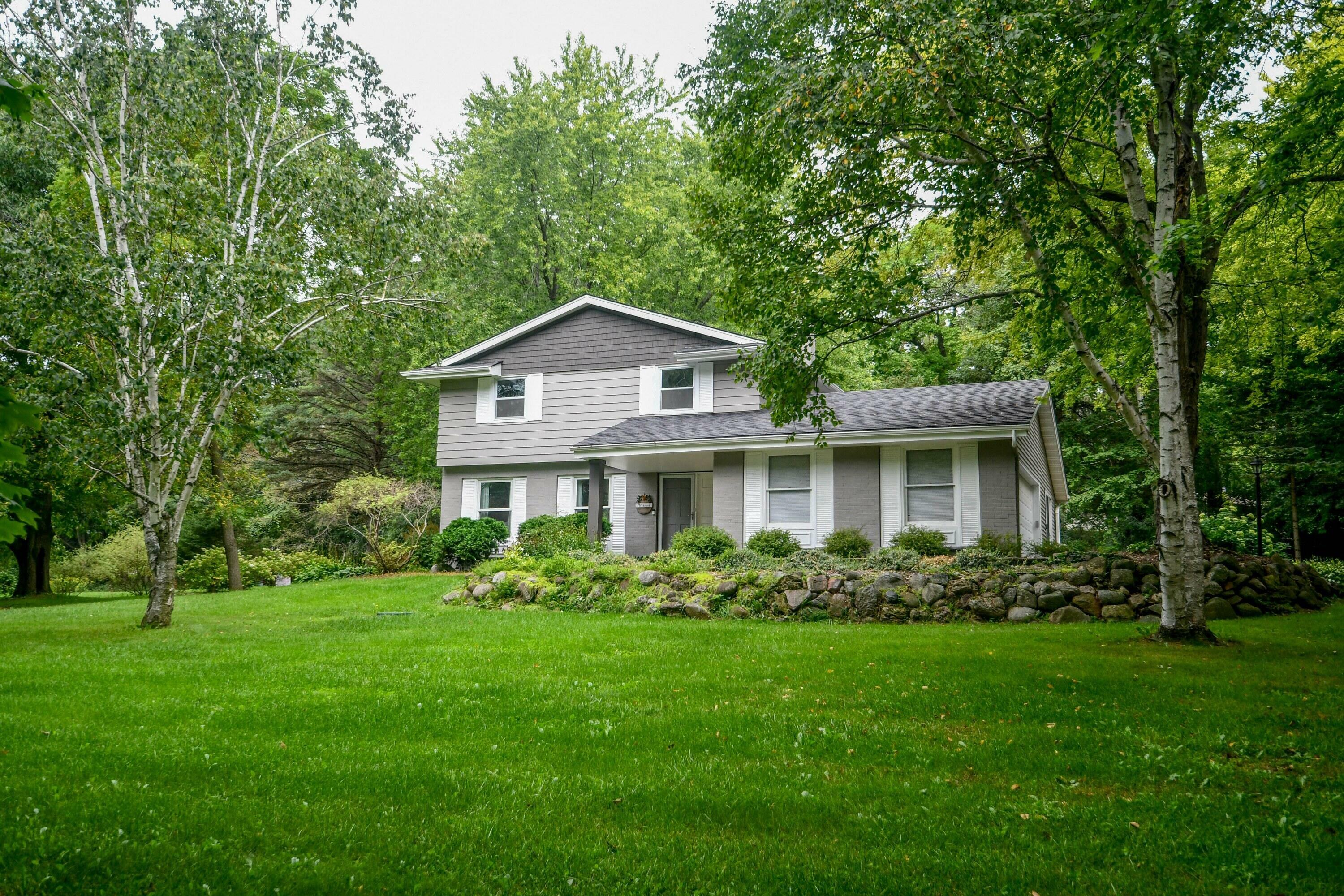 Property Photo:  W286s5139 Woods Rd  WI 53189 