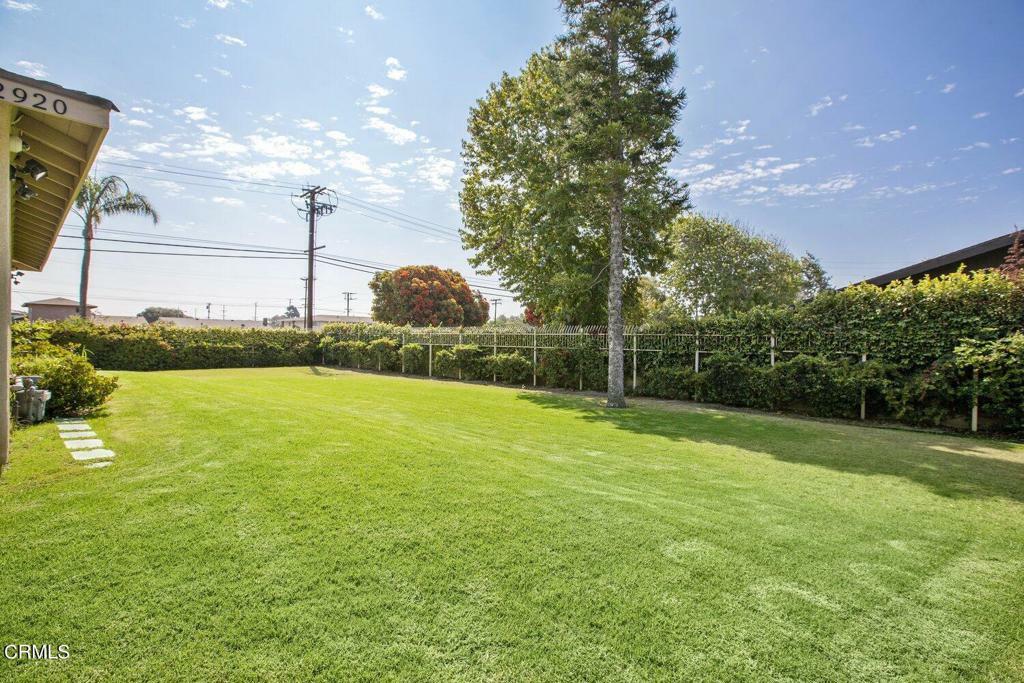 Property Photo:  2930 Isle Way B  CA 93035 