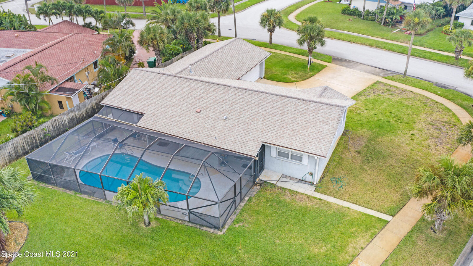 Property Photo:  904 Golden Beach Boulevard  FL 32937 