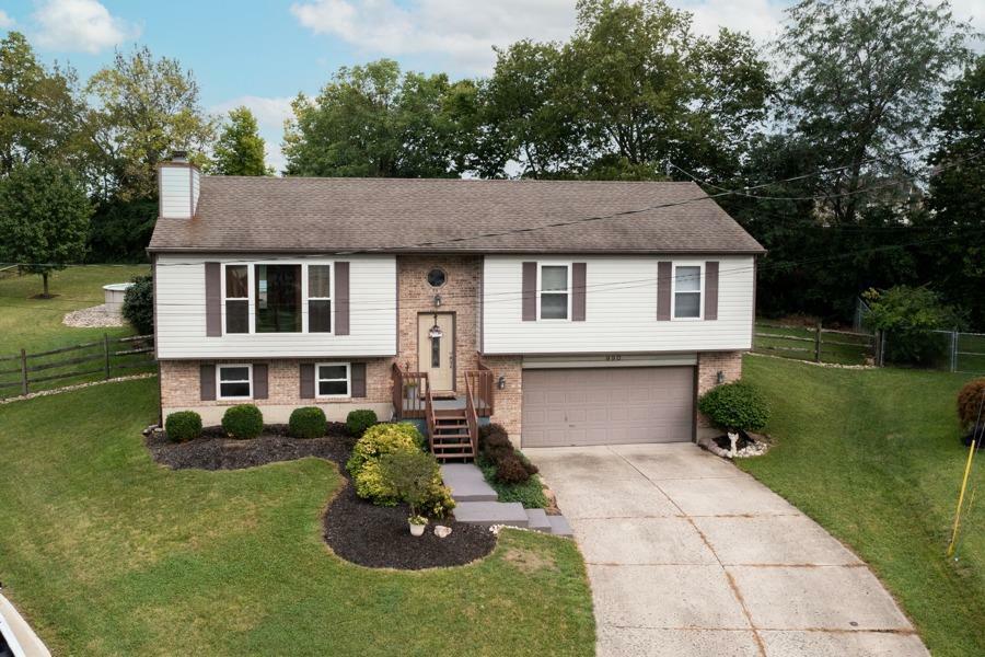 Property Photo: 990 Wren Ct OH 45050