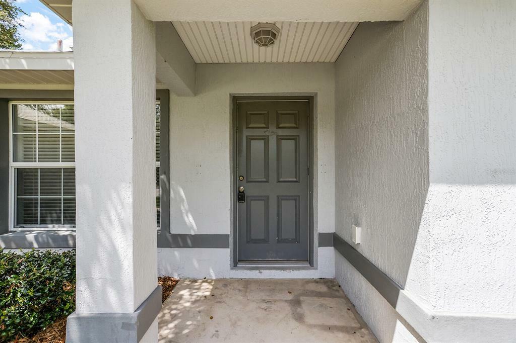 Property Photo:  233 Fisher Way  FL 32179 