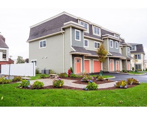 Property Photo: 12 River Street 8 MA 01905