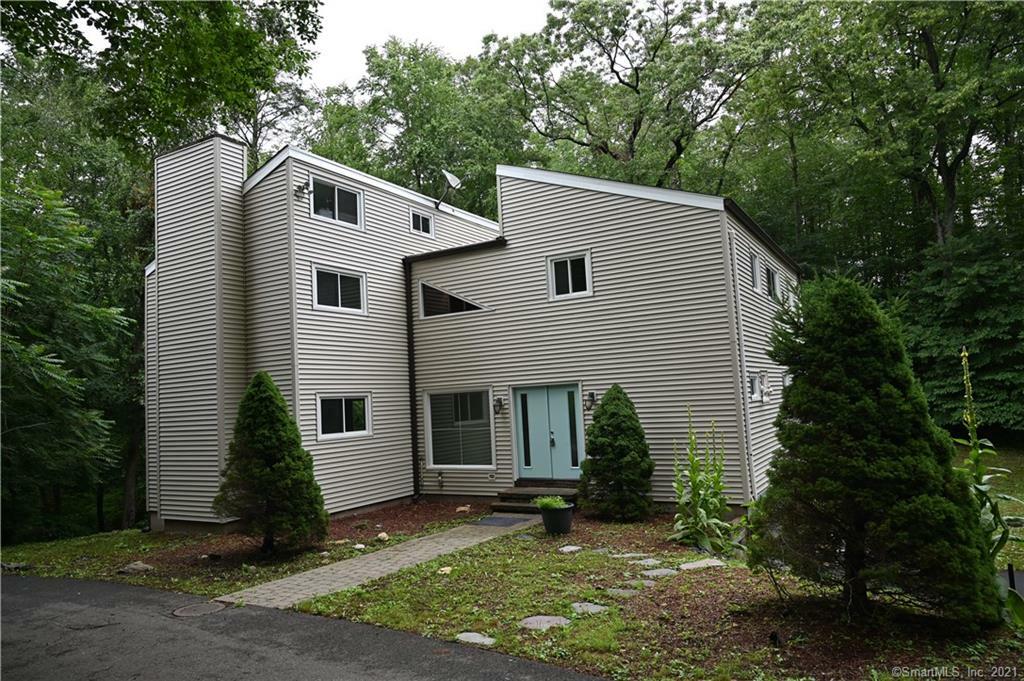 Property Photo:  59 Ledgewood Drive  CT 06471 