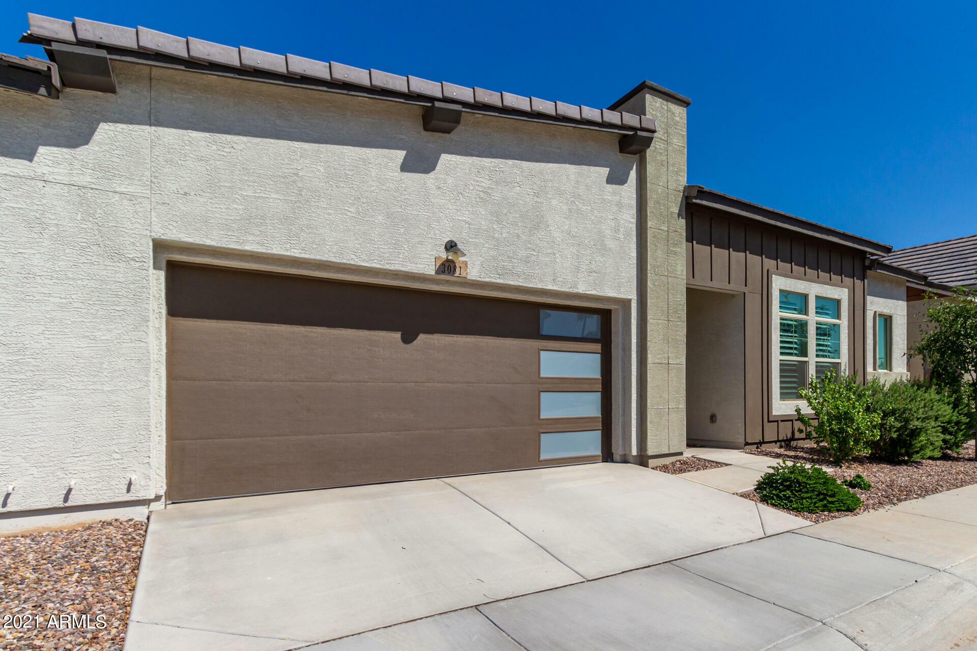 Property Photo:  3081 S Soho Lane  AZ 85286 