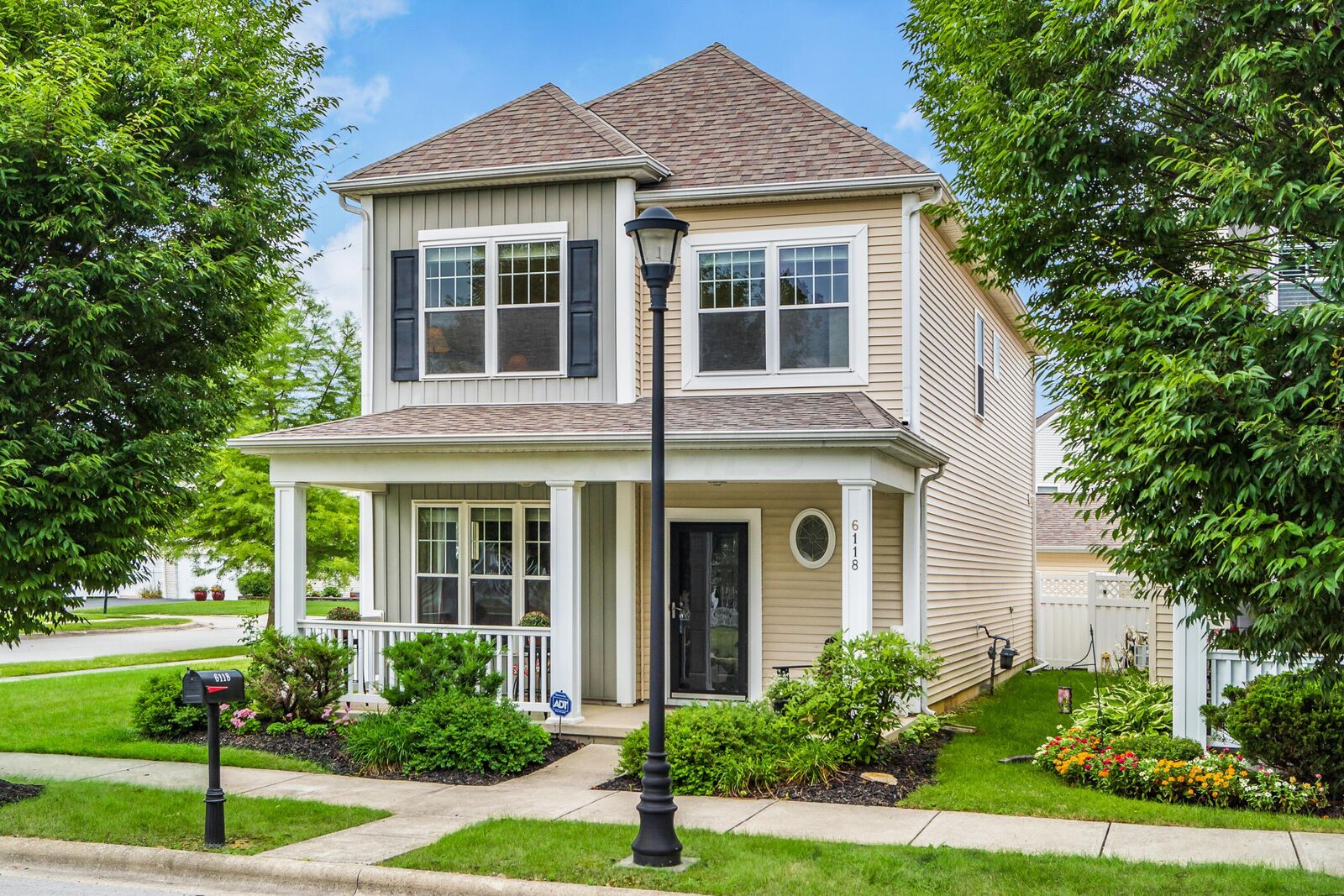Property Photo: 6118 Rackley Way OH 43081