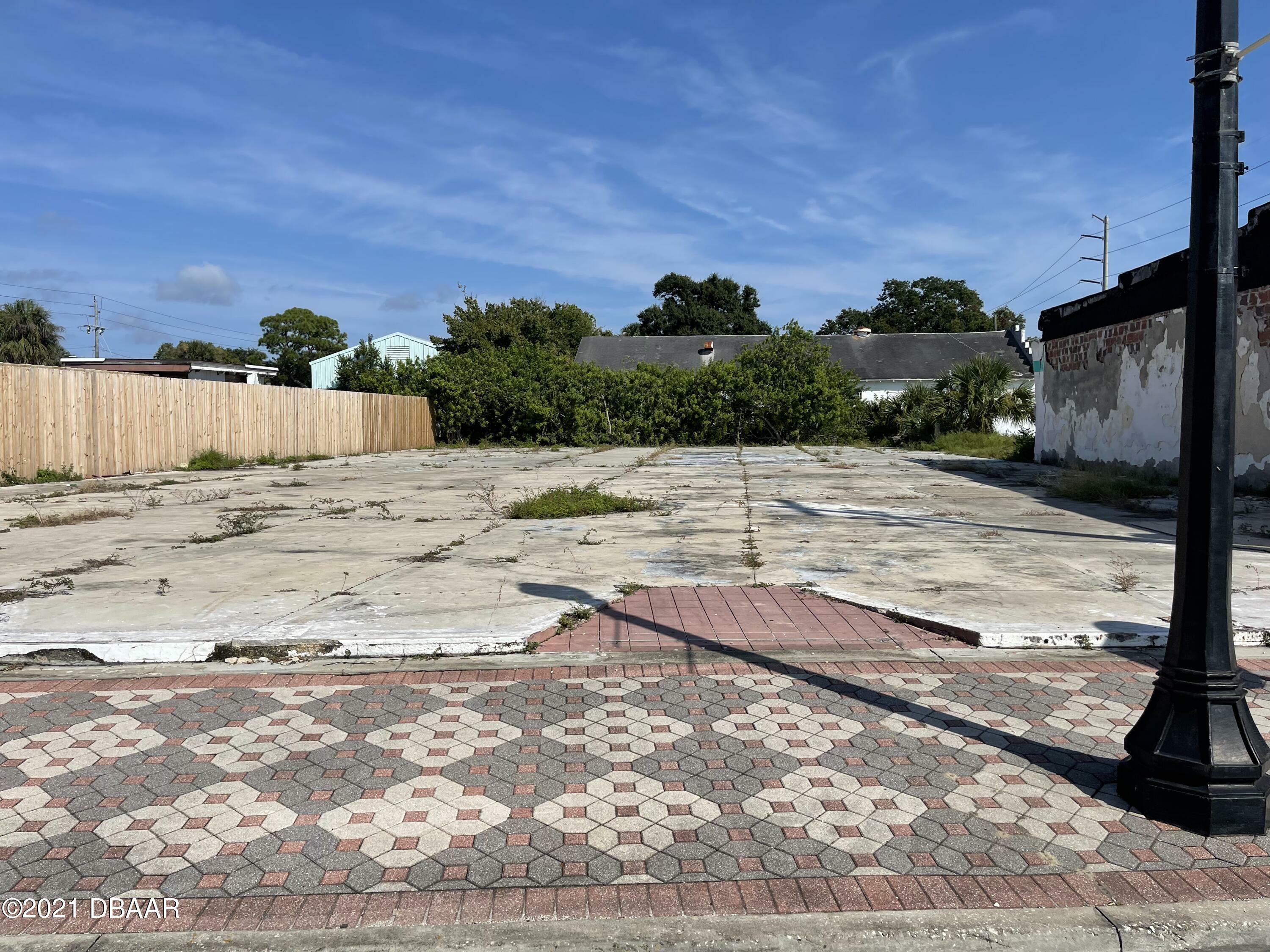 Property Photo:  408 Dr Mary McLeod Bethune Boulevard  FL 32114 