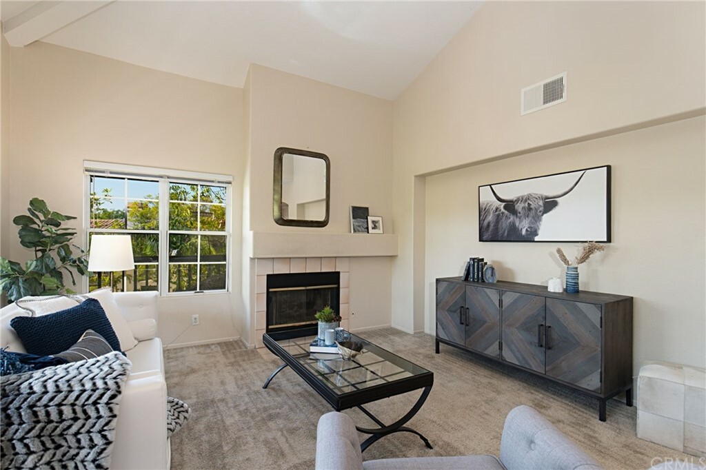 Property Photo: 70 Via Solaz CA 92688