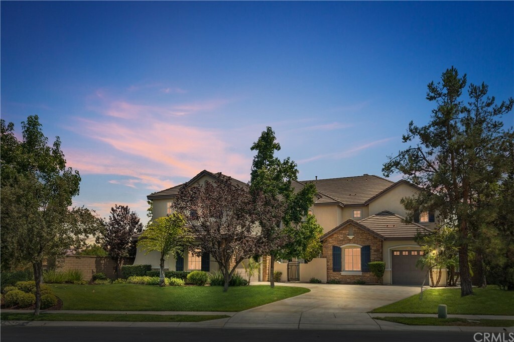 Property Photo:  8293 Sky Flower Circle  CA 92883 