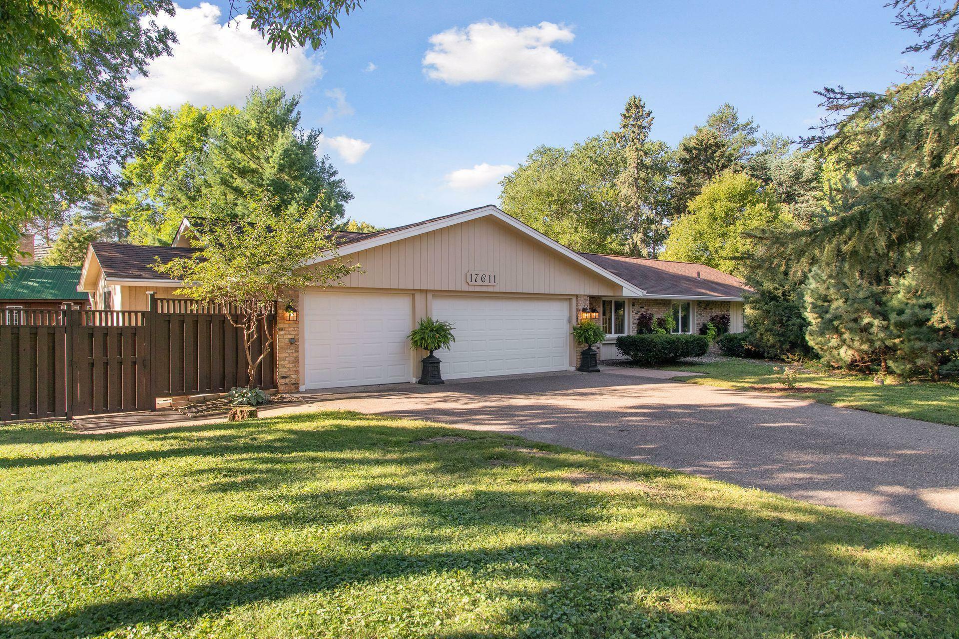 Property Photo:  17611 Copperwood Lane  MN 55391 