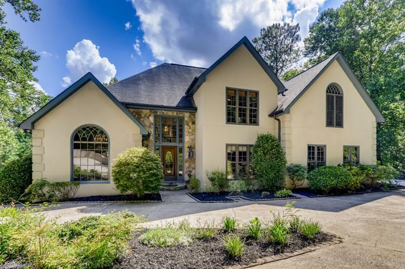 Property Photo: 300 Boulder Drive GA 30075