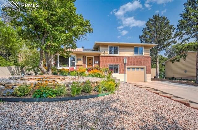 Property Photo:  821 Panorama Drive  CO 80904 