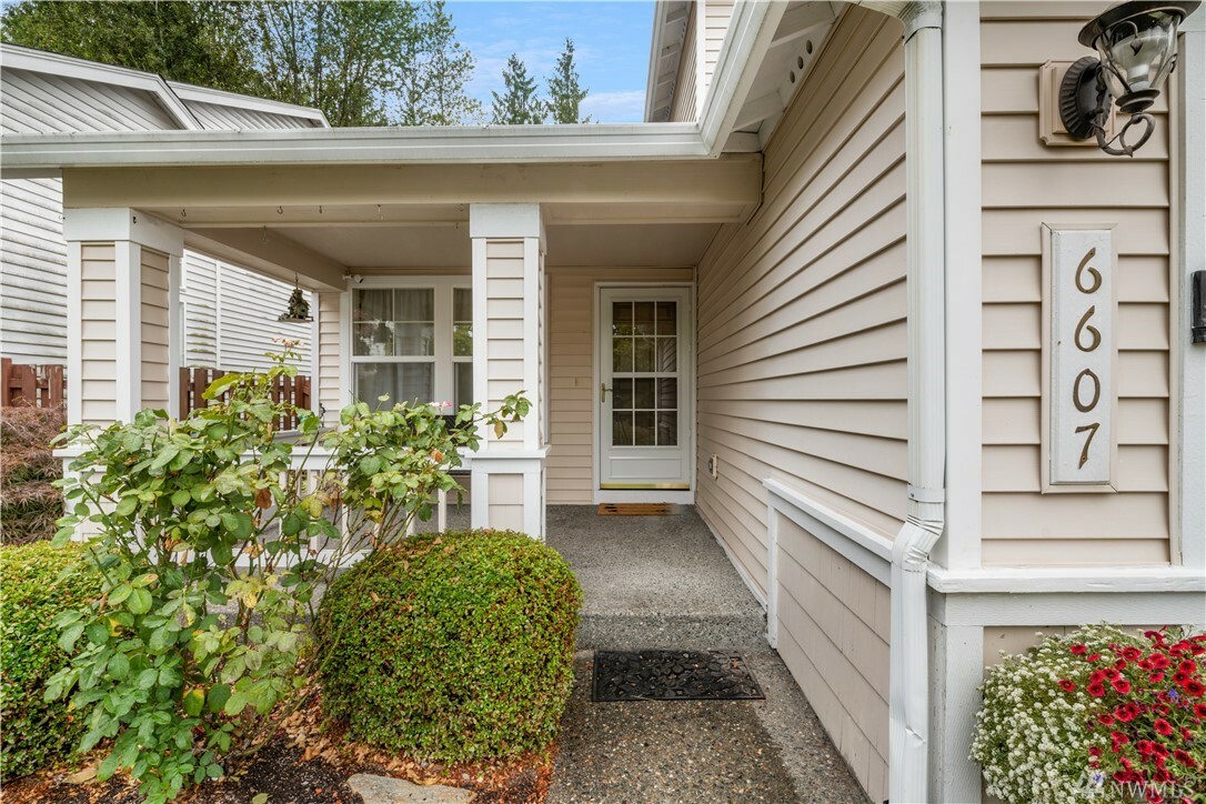 Property Photo:  6607 133rd St SE  WA 98296 