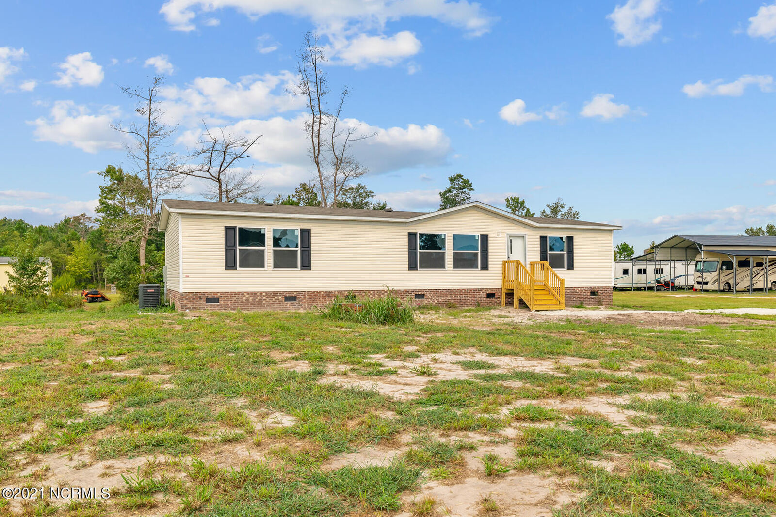 Property Photo: 204 Mewborn Drive NC 28518