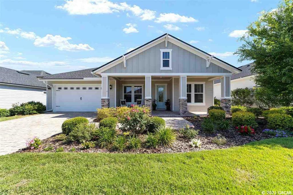 Property Photo:  11913 SW 33rd Lane  FL 32608 