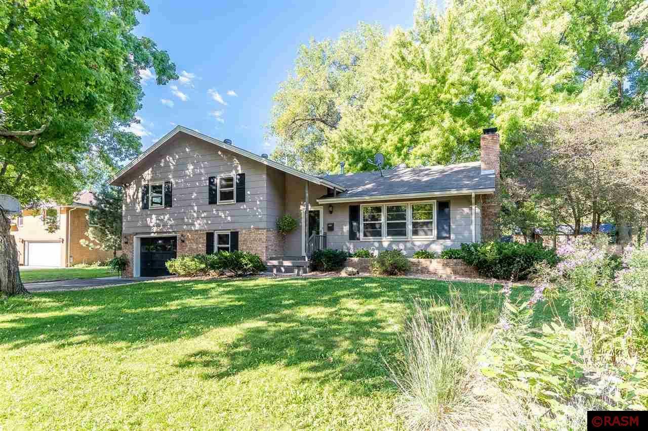 Property Photo: 1130 Woodland Avenue MN 56001