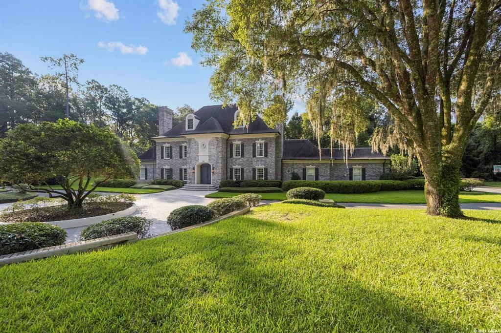 Property Photo: 623 SW 93rd Street FL 32607