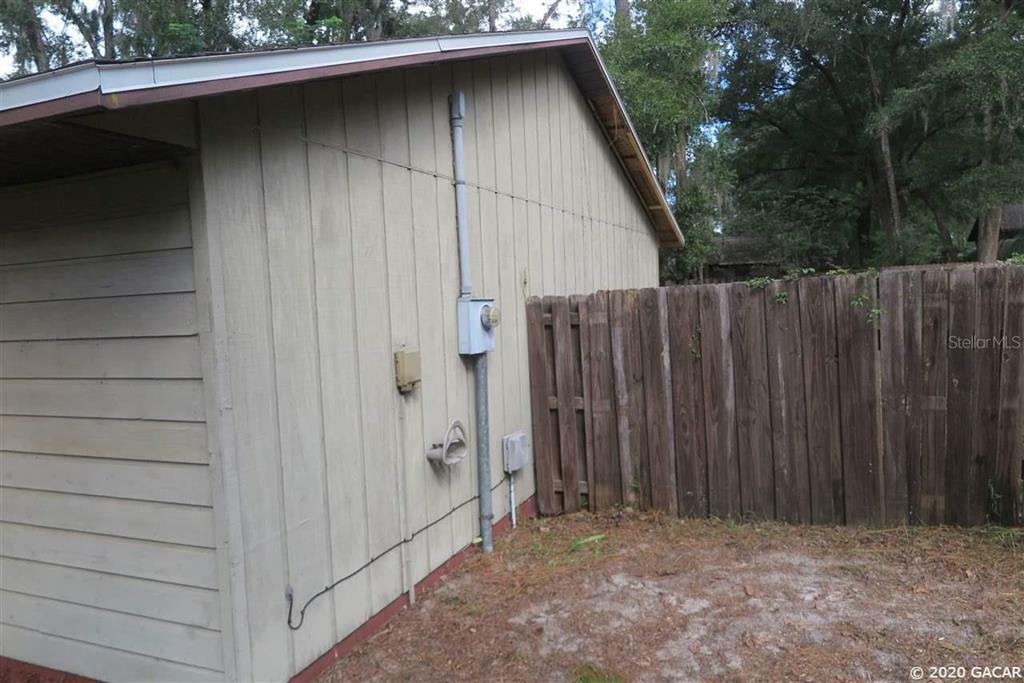 Property Photo:  7822 SW 56th Avenue  FL 32608 