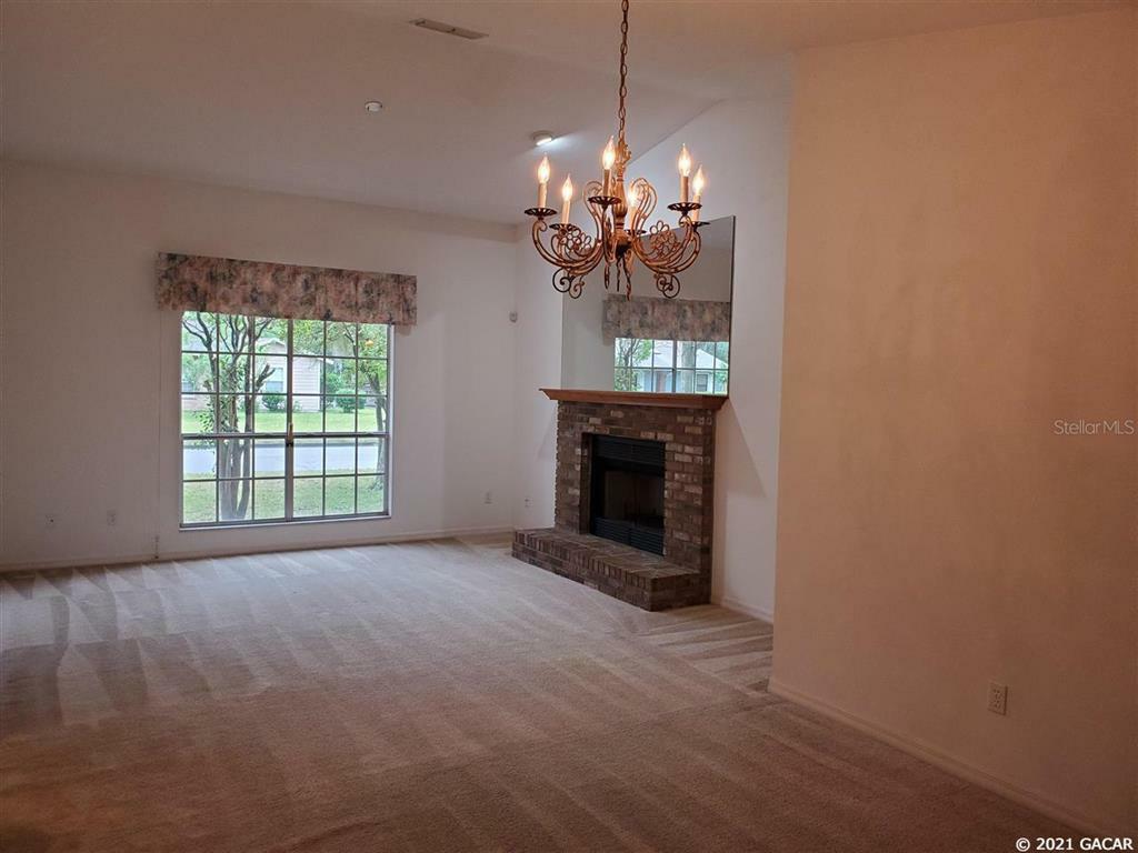 Property Photo:  2925 NW 50th Terrace  FL 32606 