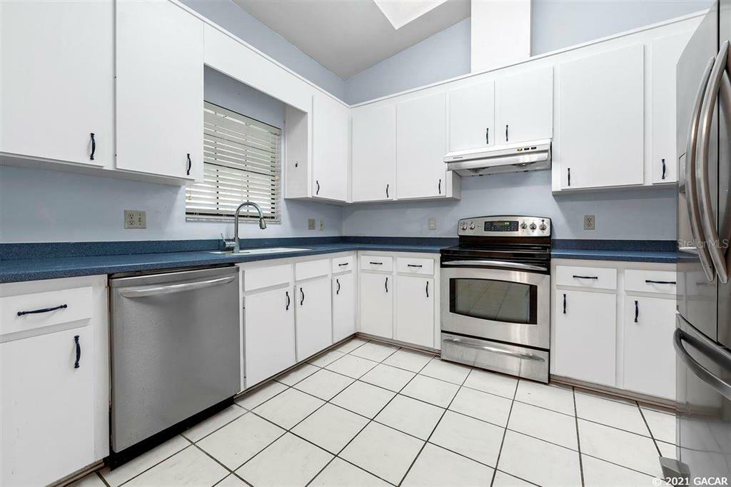 Property Photo:  6315 NW 37 Drive  FL 32653 