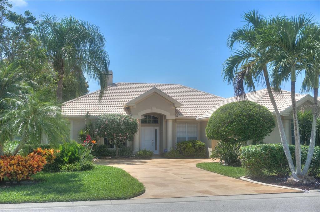 Property Photo: 411 Pebble Creek Court FL 34285