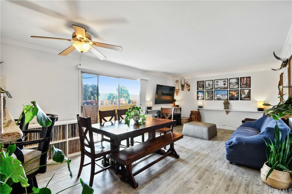 Property Photo: 646 Nebraska Avenue 4 CA 90802