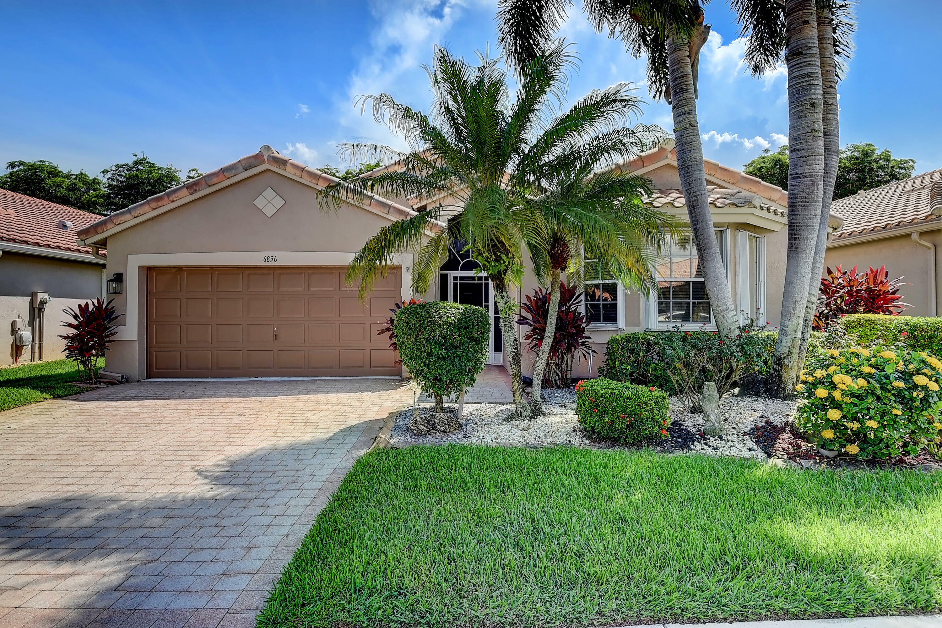 Property Photo:  6856 Lismore Avenue  FL 33437 