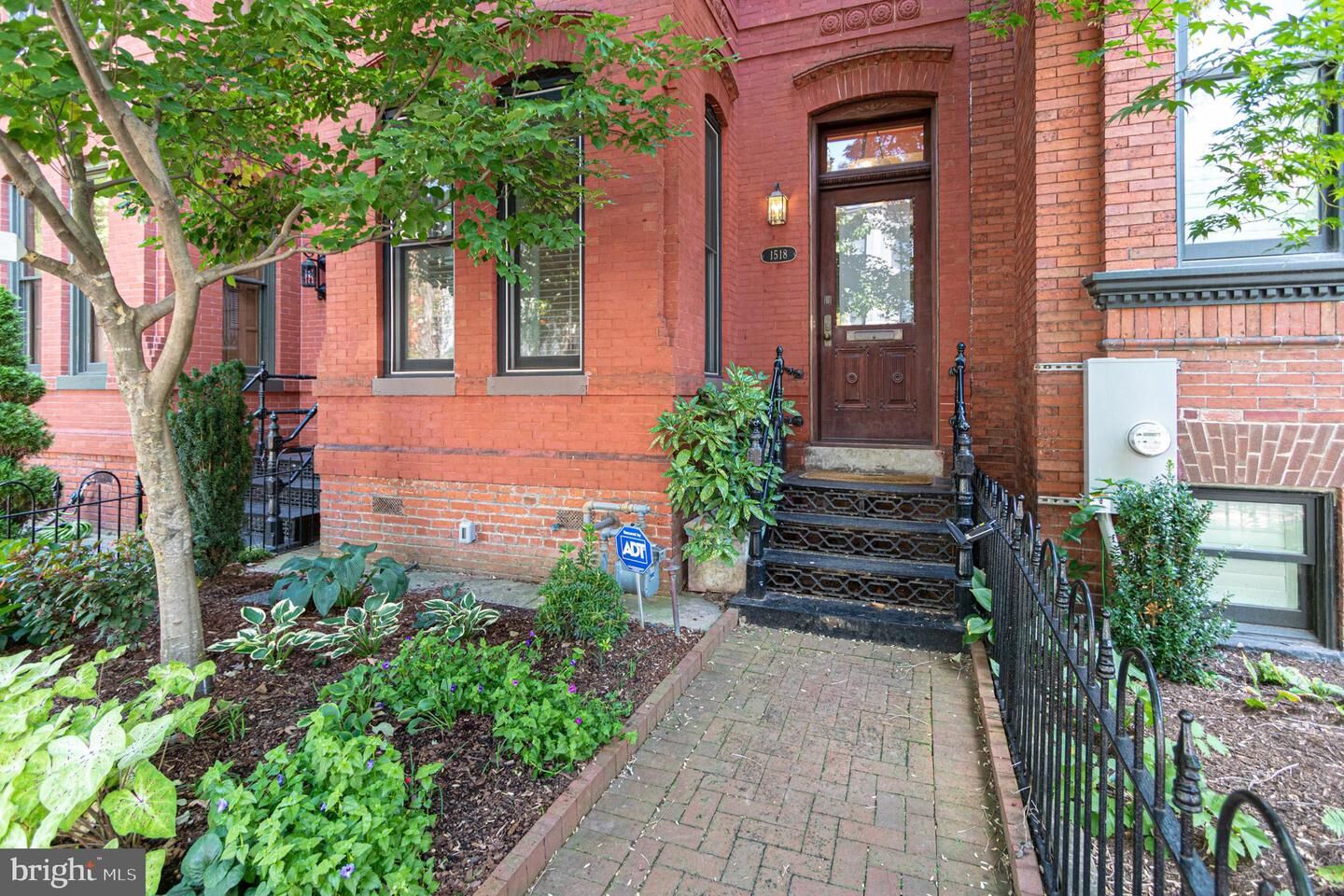 Property Photo:  1518 T Street NW  DC 20009 