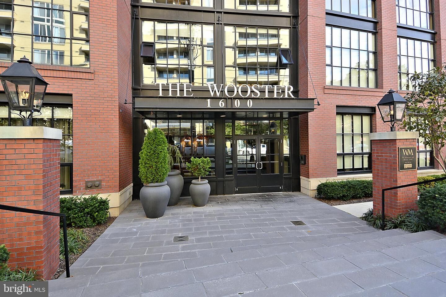 Property Photo:  1600 Clarendon Boulevard W209  VA 22209 