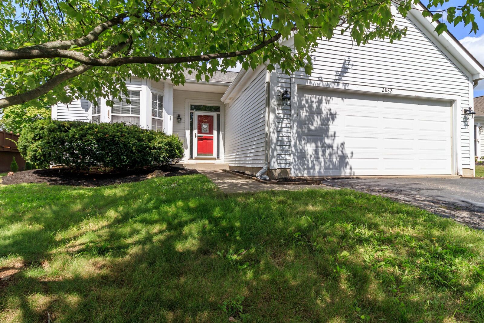Property Photo:  2882 Princeville Drive  OH 43147
