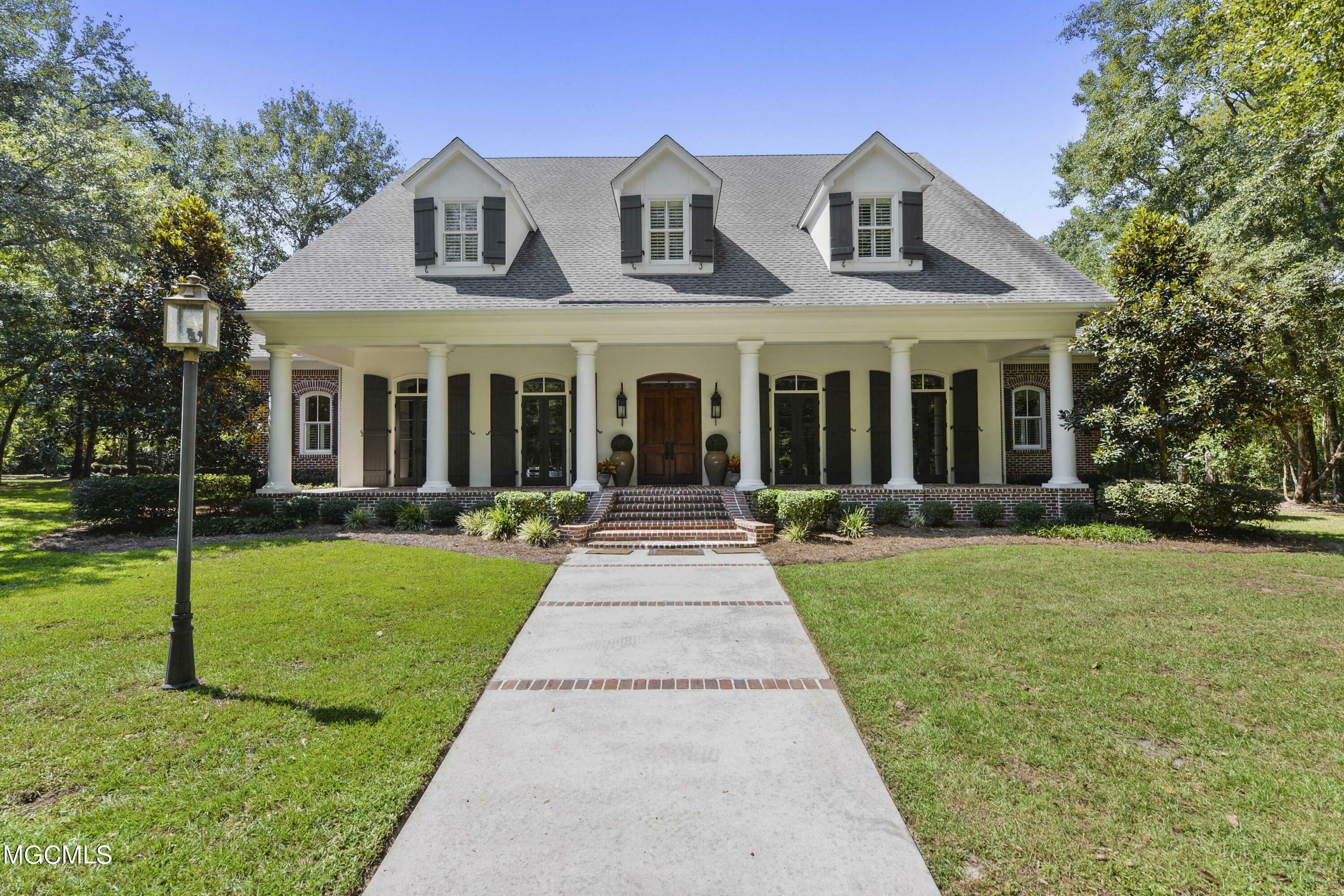 Property Photo:  12018 Oak Hollow Drive  MS 39565 