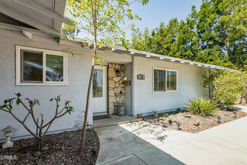 Property Photo:  175 Dale Avenue  CA 91320 