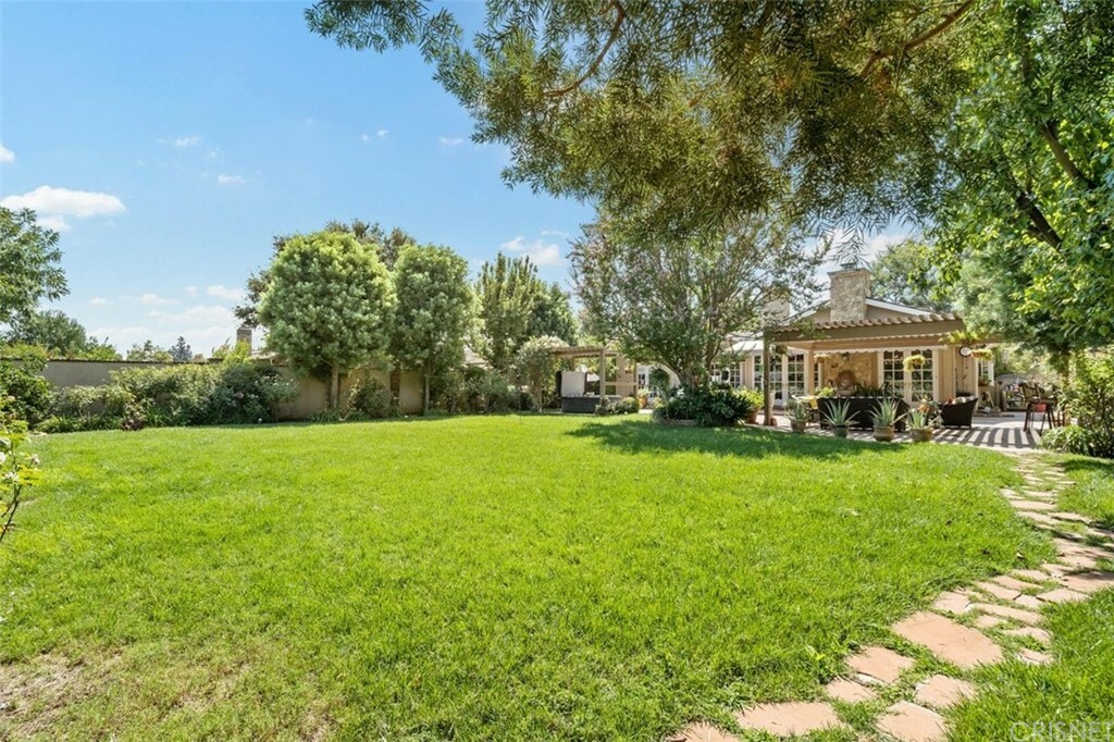 Property Photo: 22661 Calvert Street CA 91367