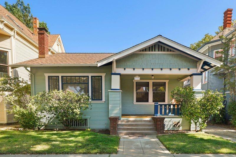 Property Photo:  2127 N Street  CA 95816 