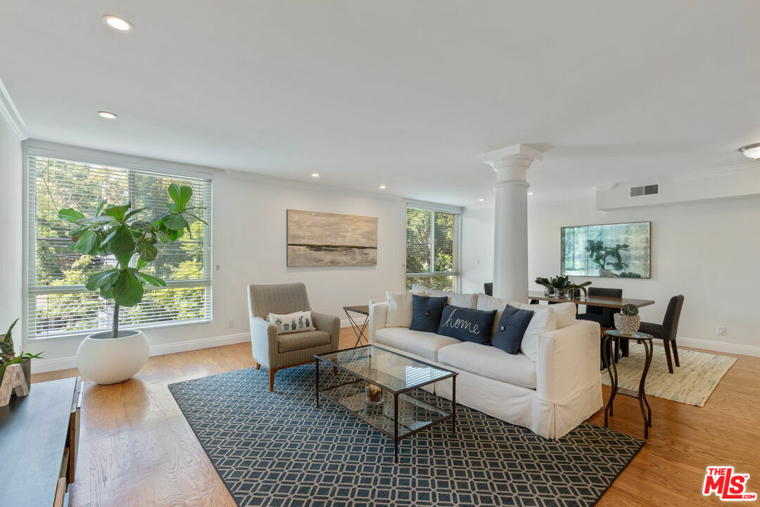 Property Photo: 1000 S Westgate Ave 202 CA 90049