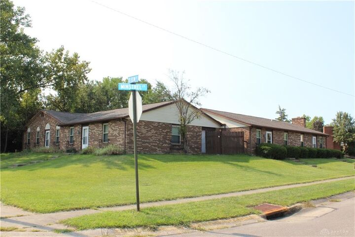 1402 Minstrel Drive  West Carrollton OH 45449 photo