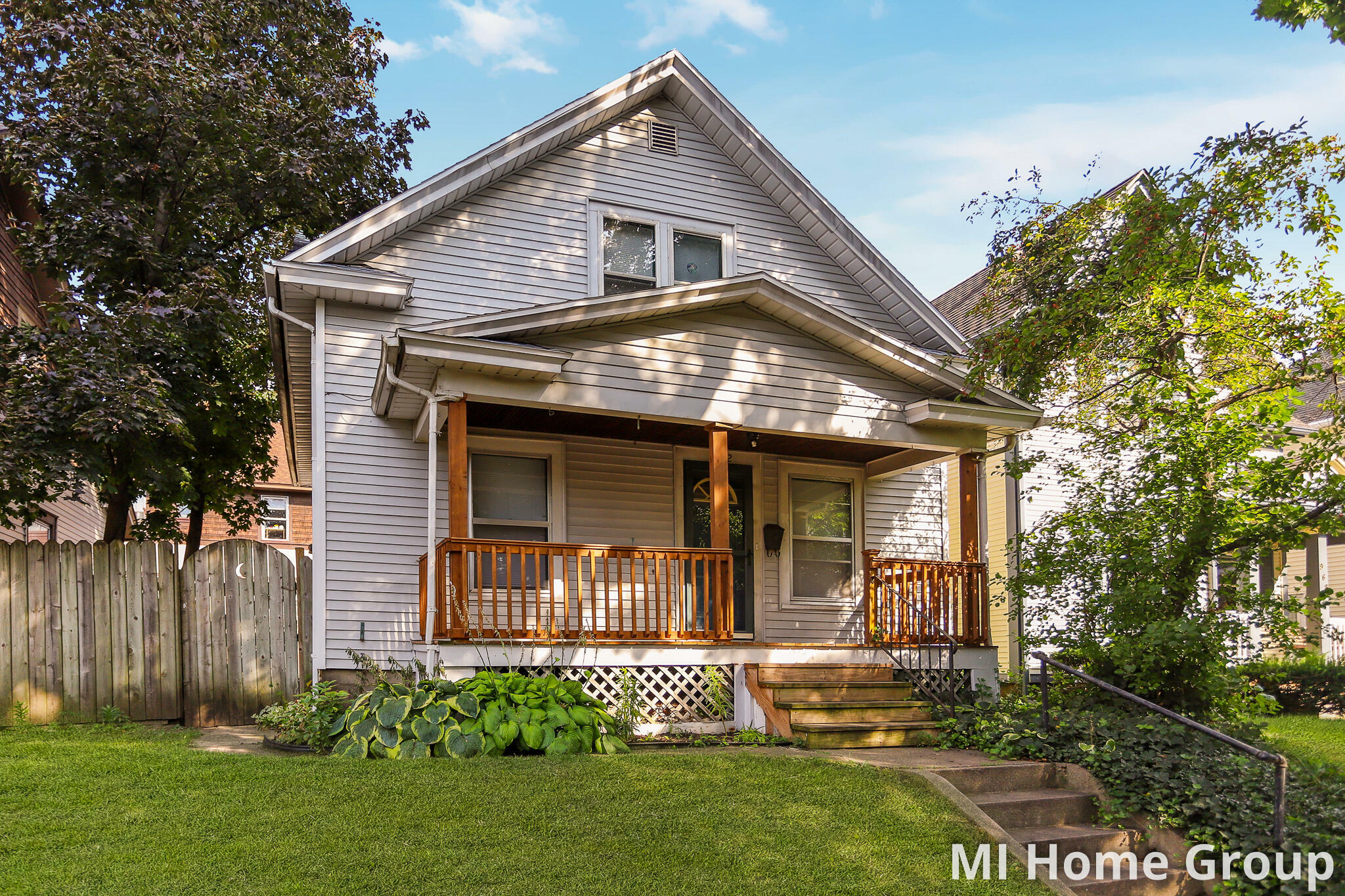 Property Photo: 972 Pine Avenue NW MI 49504