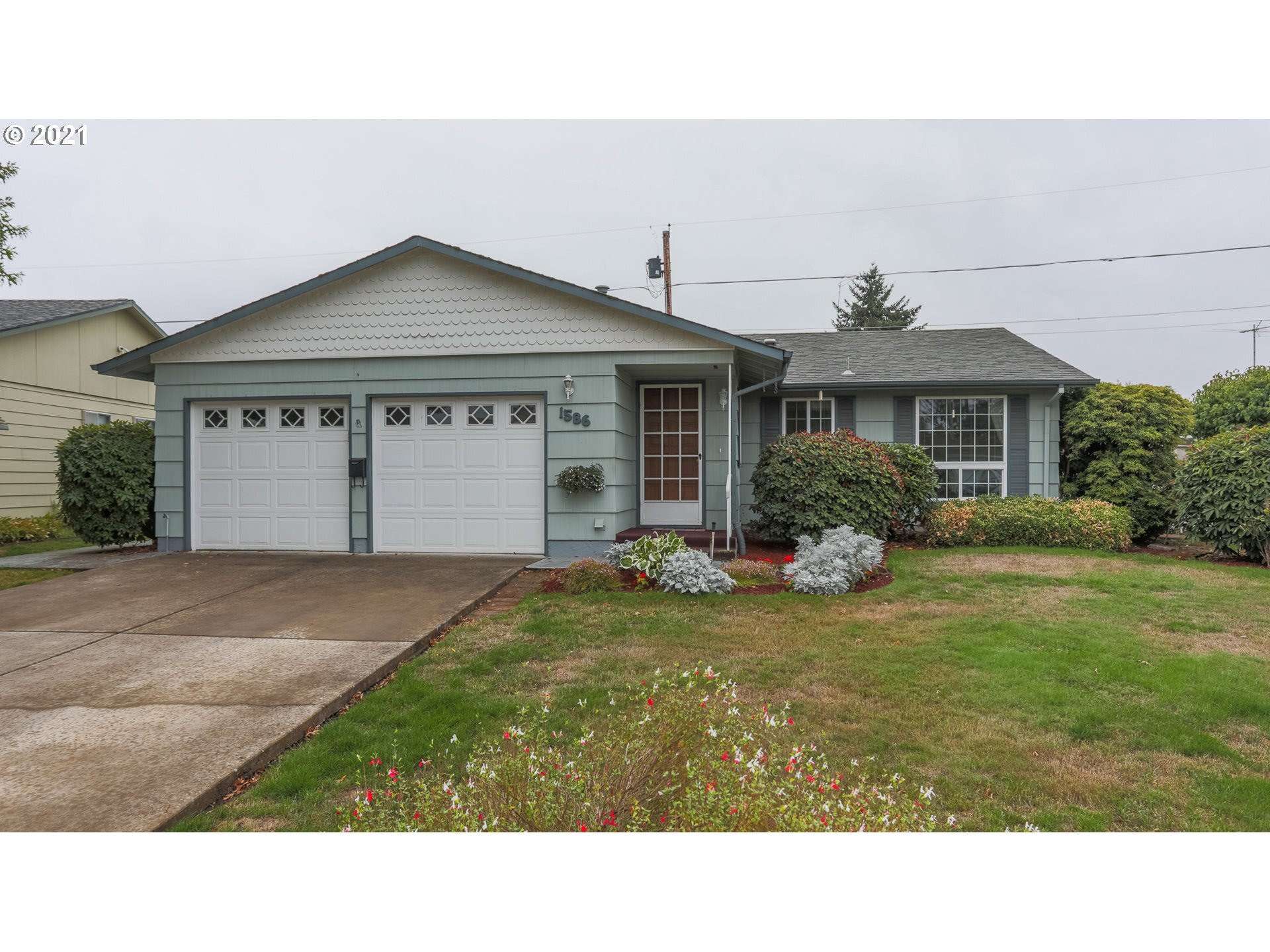 Property Photo: 1586 Jansen Way OR 97071