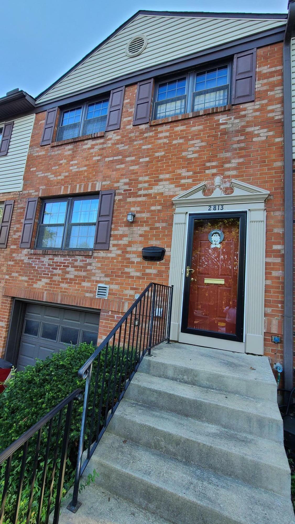 Property Photo:  2813 Kingsrowe Court 43  OH 43209 