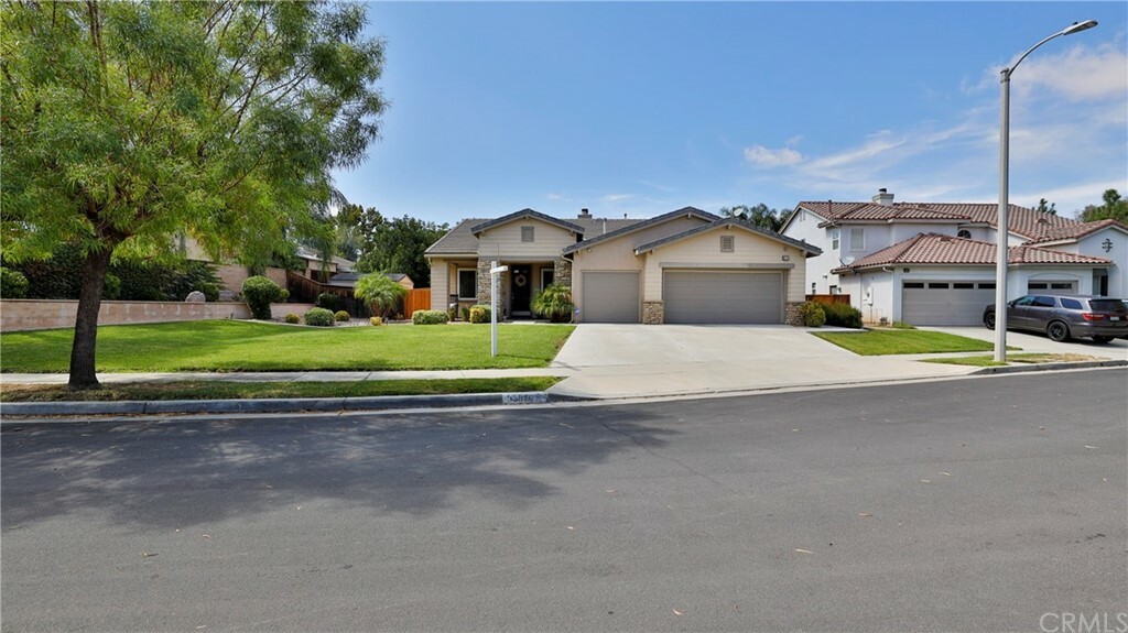 Property Photo: 33571 Honeysuckle Lane CA 92563