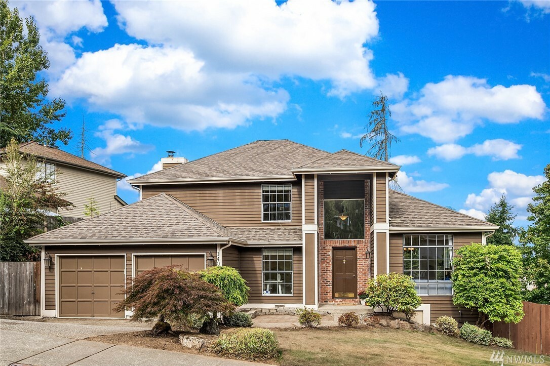 Property Photo: 14052 SE 159th Place WA 98058