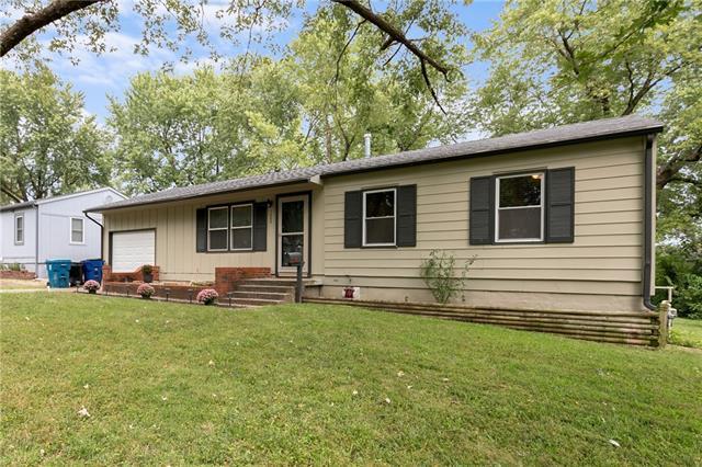 Property Photo: 1203 N Vista Drive MO 64056