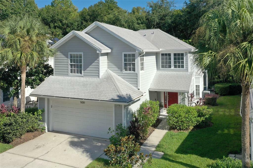 Property Photo:  5020 Sterling Manor Drive  FL 33647 