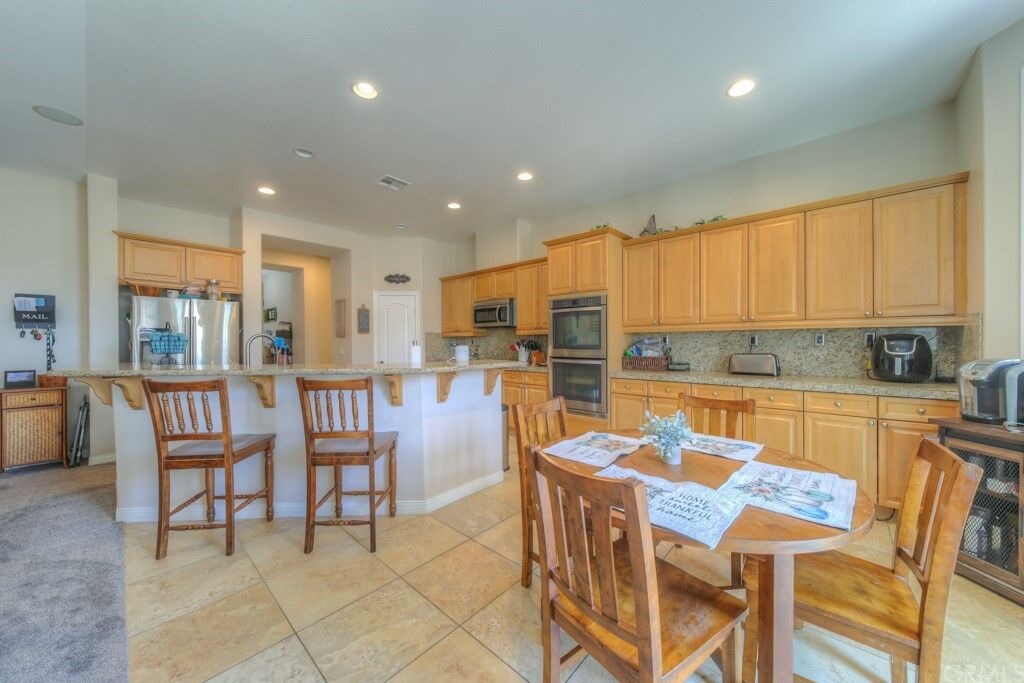 Property Photo:  2 Villa Roma  CA 92532 