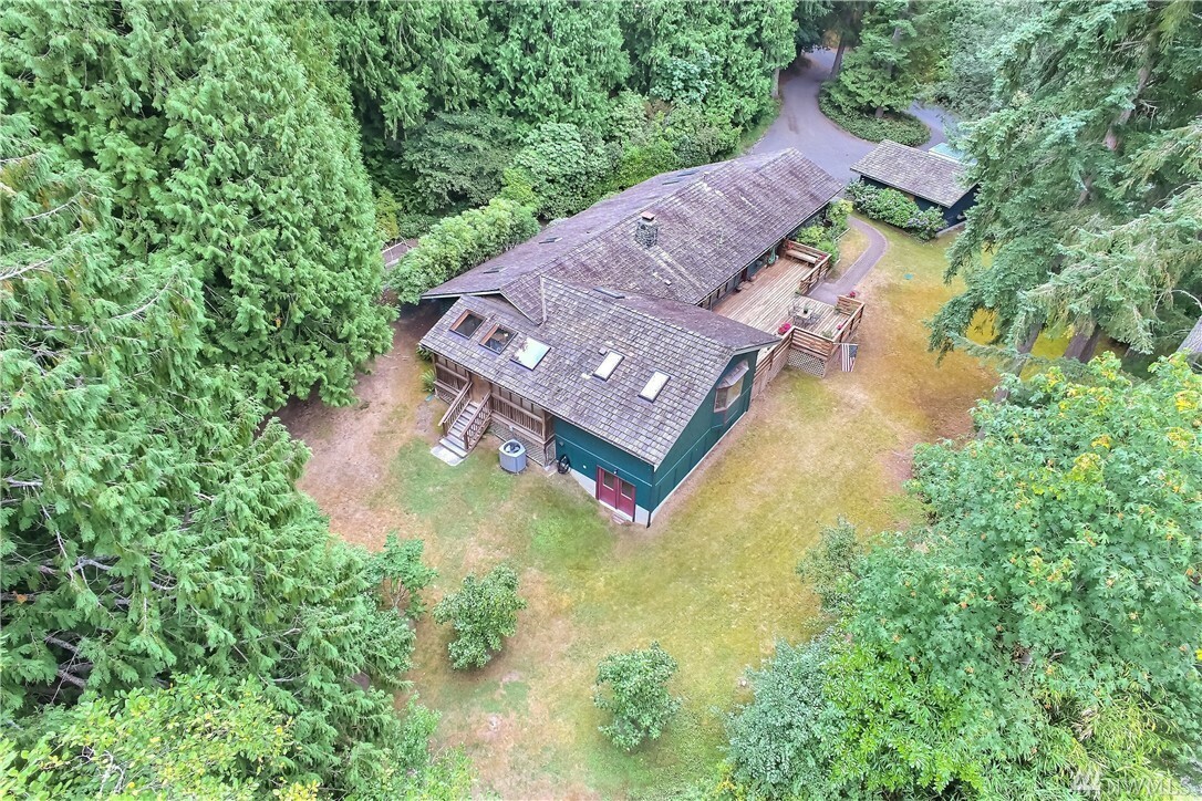 Property Photo:  6740 NE Seabold Rd  WA 98110 